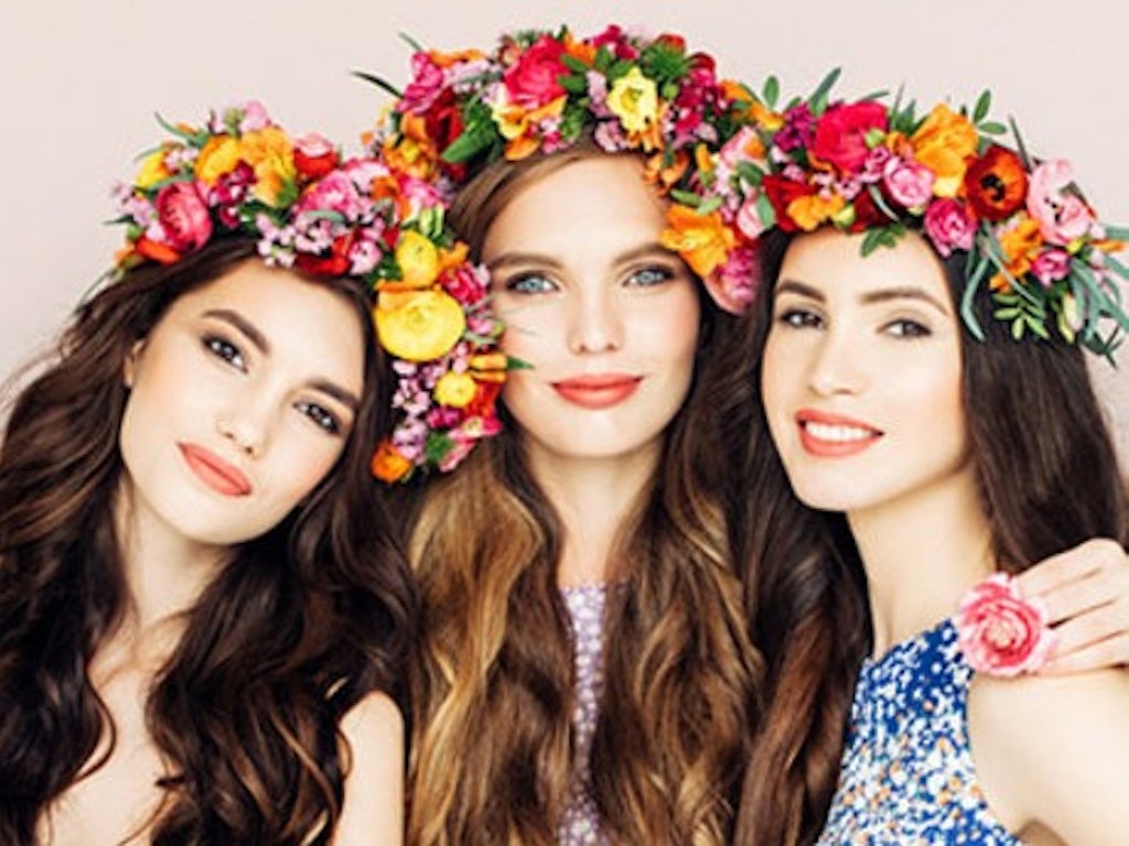 Hens Party Flower Crown Floral Workshop